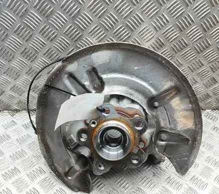 BMW 5 G60 G61 Rear wheel hub 6898368 6899154