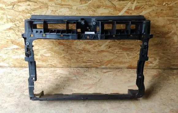 Volkswagen Tiguan Radiator support slam panel V1S60090Q2