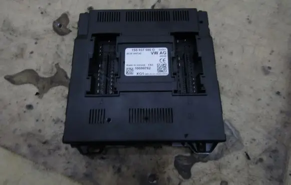 Volkswagen Up Comfort/convenience module 1S0937086D