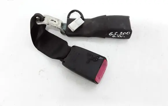 Lexus GS 300 350 430 450H Middle seatbelt buckle (rear) E063002