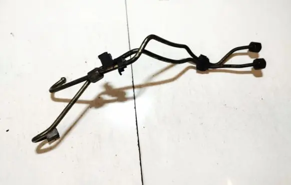 Ford Focus C-MAX Fuel line pipe