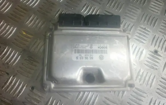 Skoda Fabia Mk1 (6Y) Engine control unit/module 045906019BR 0281012318