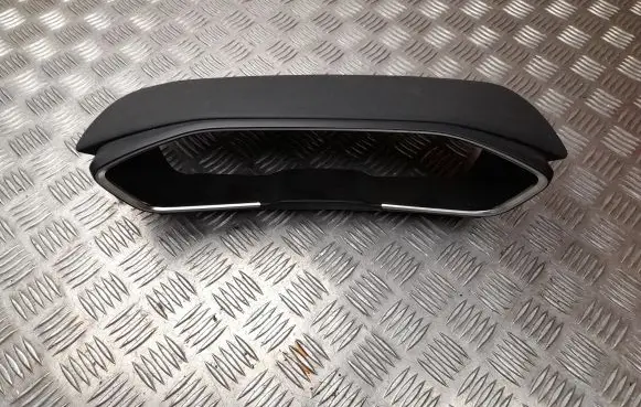 Dashboard trim