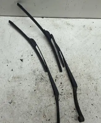 Subaru Forester SG Windshield/front glass wiper blade 