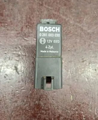Honda FR-V Glow plug pre-heat relay 0281003030