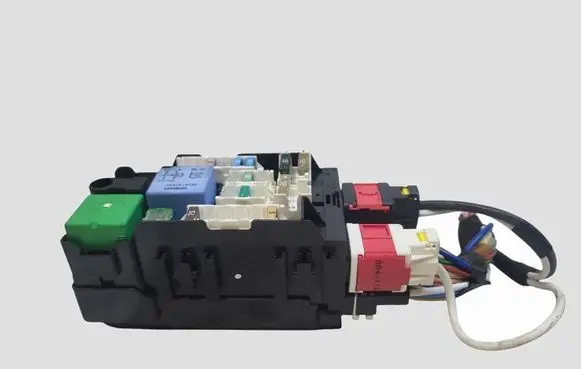 Peugeot 508 Fuse module 9665492680