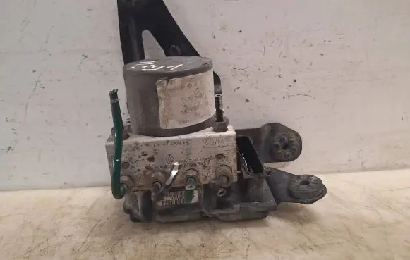 Renault Scenic II - Grand scenic II ABS Pump 0265231300 8200038695
