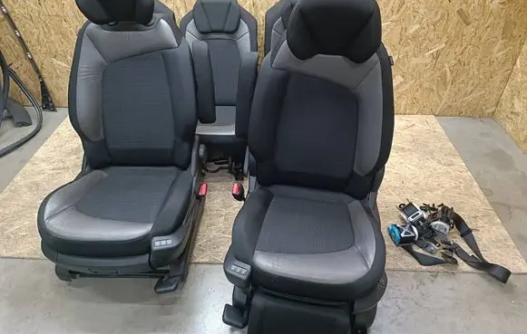 Seat set