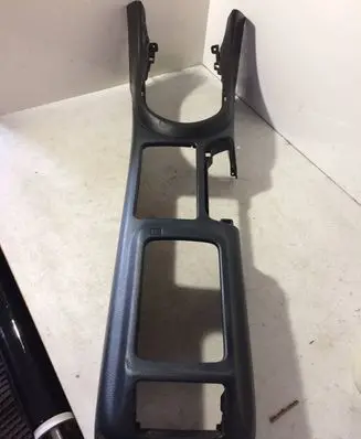 Lexus IS 200-300 Center console 5881153020