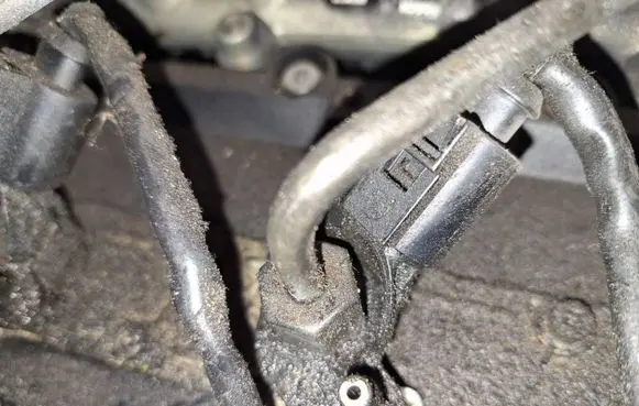 Audi A6 S6 C6 4F Fuel injector