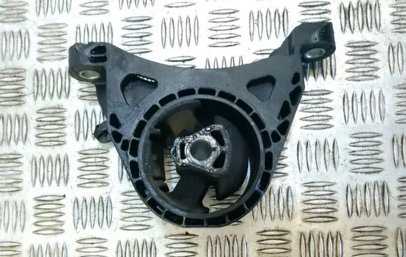 Opel Insignia A Engine mount bracket 13227769