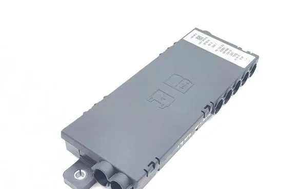 Jaguar F-Pace Battery relay fuse J8A214516AC L560MY18 301203101