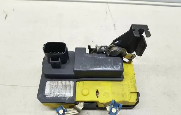 Volvo XC90 Front door lock