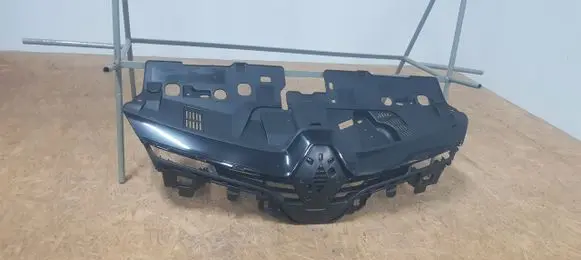 Renault Clio IV Front grill 623109004Rclio