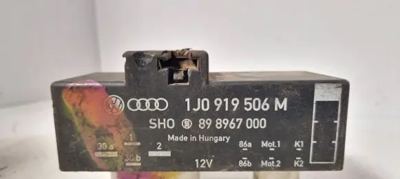 Skoda Fabia Mk1 (6Y) Coolant fan relay 1j0919506m
