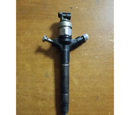 Toyota Corolla Verso AR10 Fuel injector 236700r020