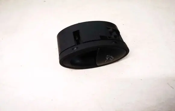 Mercedes-Benz E W211 Tailgate opening switch a2118205510