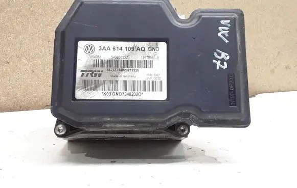 Volkswagen PASSAT B7 ABS Pump 3AA614109AQ