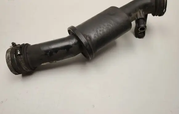 Intercooler hose/pipe
