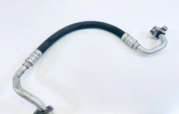 Air conditioning (A/C) pipe/hose