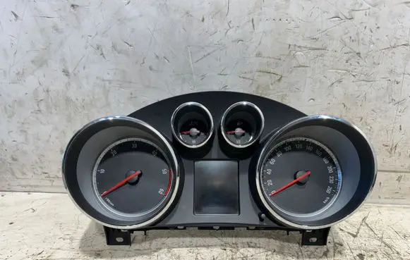 Opel Insignia A Speedometer (instrument cluster) 20980568