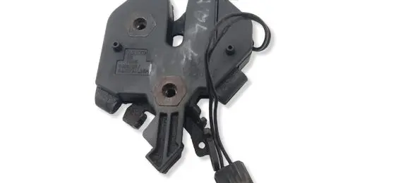 Volvo XC70 Engine bonnet/hood lock/catch 9483765