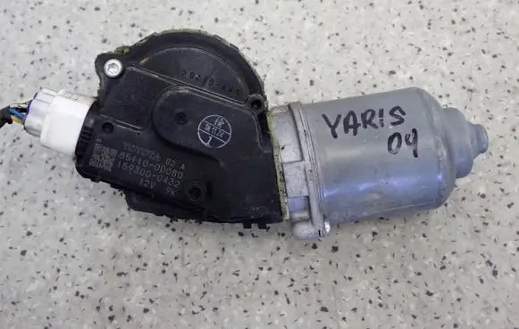 Toyota Yaris Wiper motor 851100D080