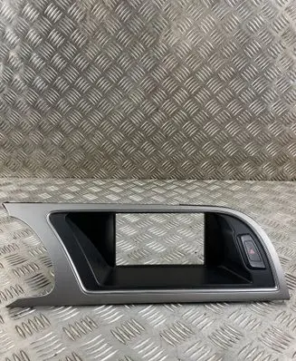 Audi A5 Sportback 8TA Panel trim 8T1857186H