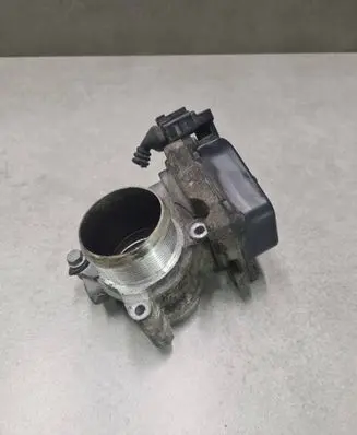 Volkswagen Golf VI Throttle valve 03L128063J 210018832
