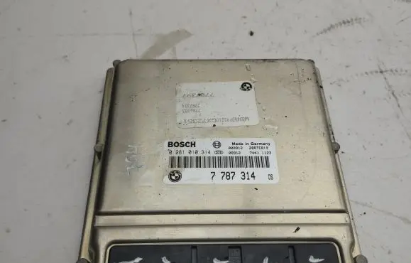 BMW 5 E39 Engine control unit/module 7787314 0281010314