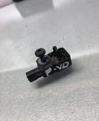 Opel Insignia B Airbag deployment crash/impact sensor 13587740