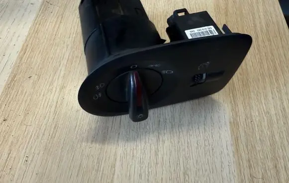 Seat Ibiza IV (6J,6P) Light switch 6J1941531AN