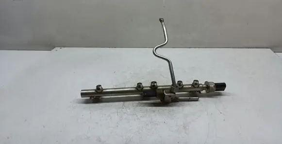 Fuel main line pipe