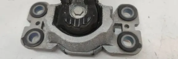 Volvo V70 Gearbox mount 31401307