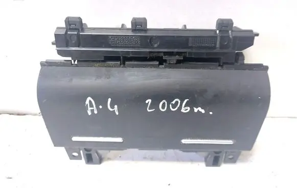 Audi A4 S4 B7 8E 8H Ashtray (front) 8E0857951