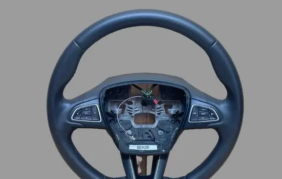 Ford Focus Steering wheel