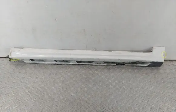 Volvo V70 Sill 39883009