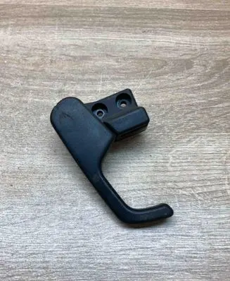 Volkswagen PASSAT B4 Engine bonnet (hood) release handle 3A1823533