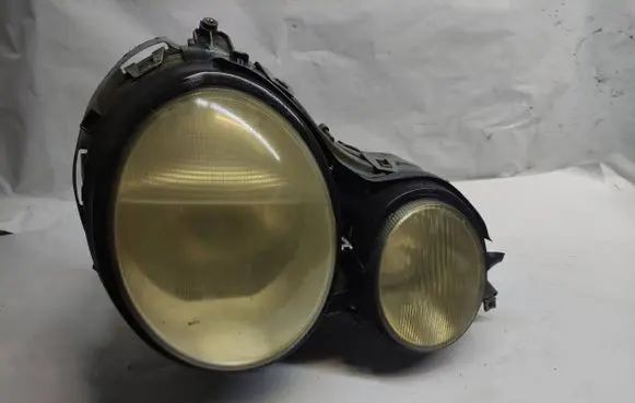 Mercedes-Benz E W210 Headlight/headlamp 21W1156