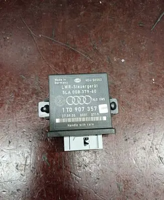 Volkswagen Touran I Light module LCM 1T0907357 5LA00837960