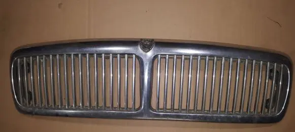 Jaguar XJ X300 Front bumper upper radiator grill