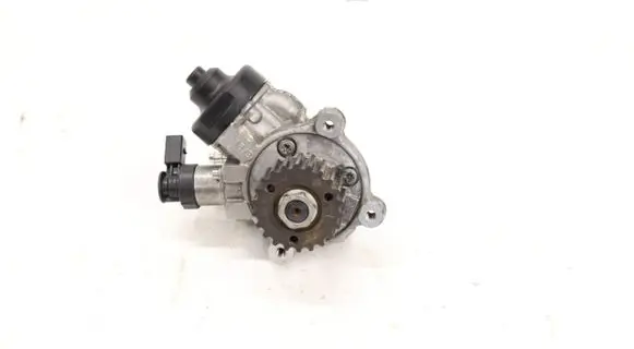 Skoda Superb B8 (3V) Fuel injection high pressure pump 04L130755E