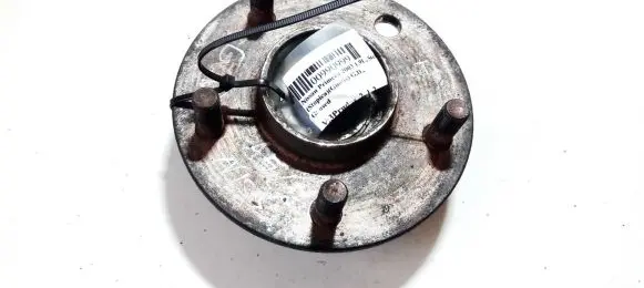 Nissan Primera Rear wheel hub