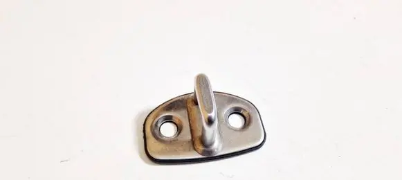 Skoda Octavia Mk2 (1Z) Front door lock loop/hook striker 1z0837033c 6y0837033c