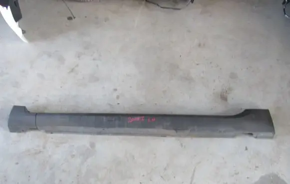Peugeot 2008 I Side skirt front trim 96781716