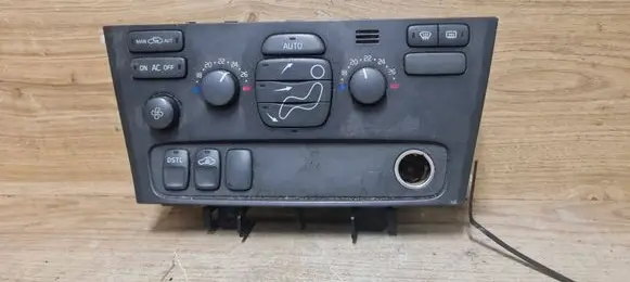 Volvo S60 Climate control unit 8651242