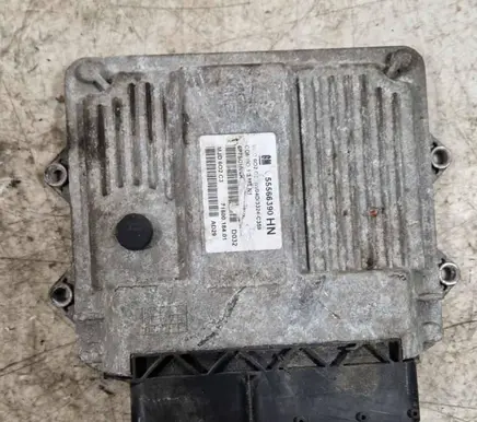 Opel Combo C Engine control unit/module 55566390HN 6P7SCHV4K 7160018401