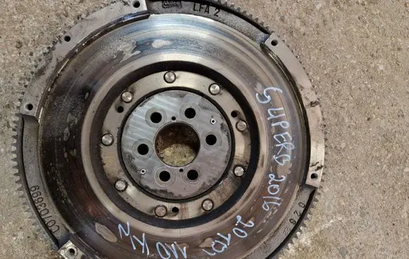 Skoda Superb B8 (3V) Flywheel C0703699 LFA2