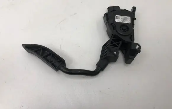 Audi A8 S8 D4 4H Accelerator throttle pedal 4H2723523B 6PV00950525