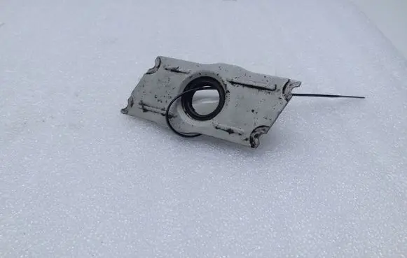Audi Q7 4L Fuel Injector clamp holder 059103113E